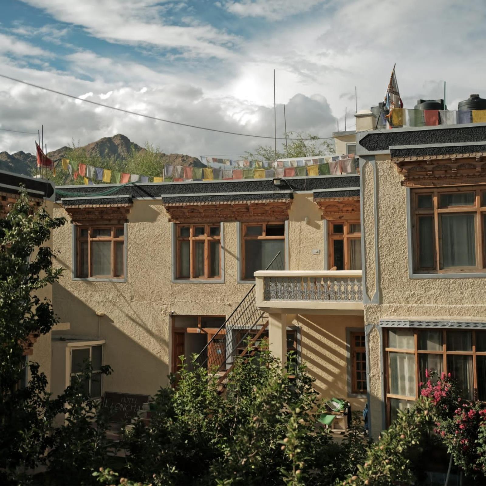Hotel Lonchay Residency Лех Экстерьер фото